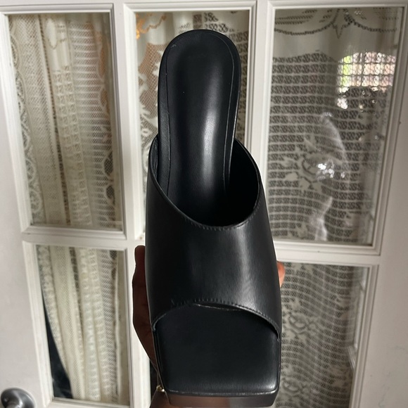 Platform mules - Picture 4 of 4